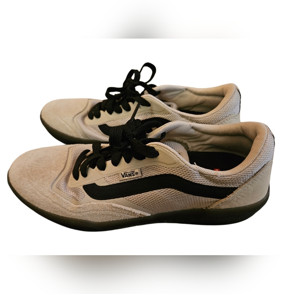 Vans Ave Nubuck Timber Wolf Mens Size 6.5, (Womens Size 8) New Without Box